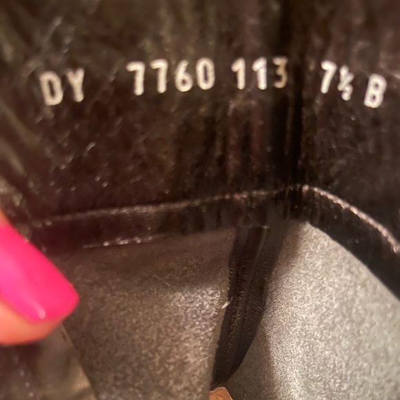 SALVATORE FERRAGAMO Black Patient Leather Flat Comfort Ankle Boots 7 1/2 B NEW!! - Picture 11 of 13